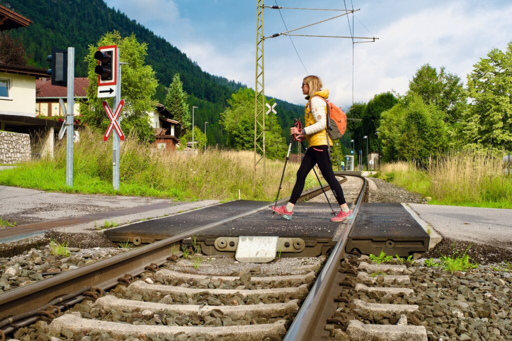 Natürlich mit Öffis! Bergtouren mit Bahn und Bus. Foto: Michael Vitzthum