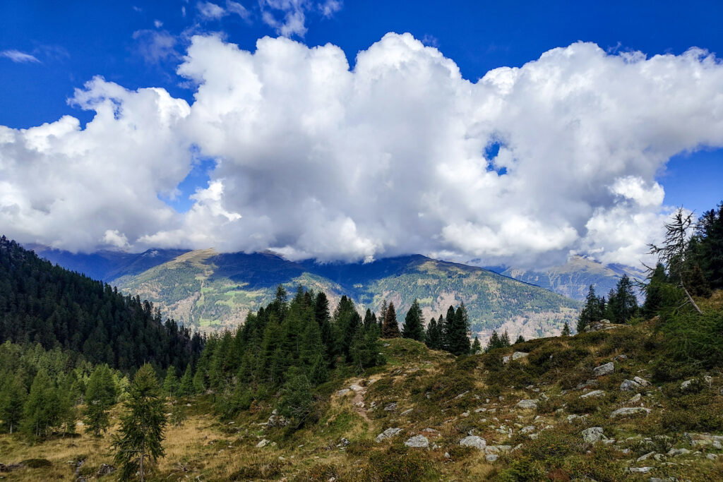 Aufsteigende Wolken. Foto: Simon Widy