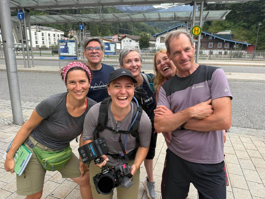 Bahn-zum-Berg-Gespraeche mit Oeffi-Bergsafari-Duo Angelika undMichael
